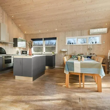 C11308-tarm-stikkelsbaervej-41 * Tarm